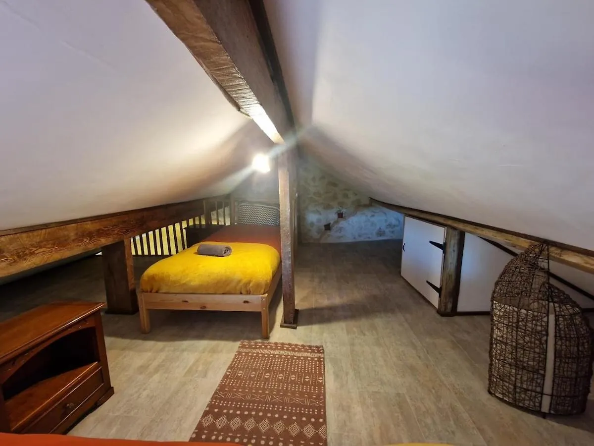 Organic And Artistic Home Payrignac