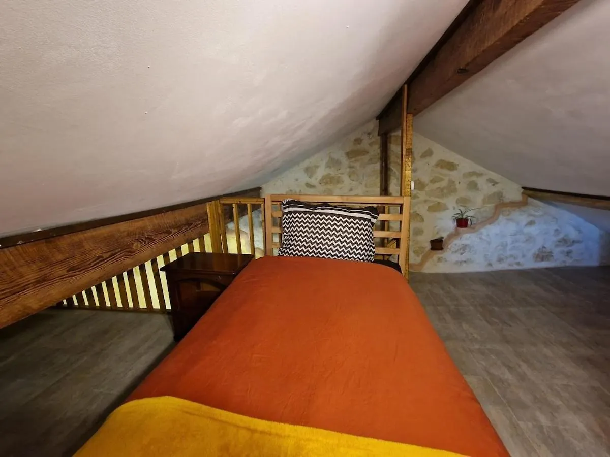 Organic And Artistic Home Payrignac